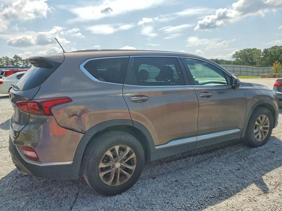 2019 HYUNDAI SANTA FE SE 3