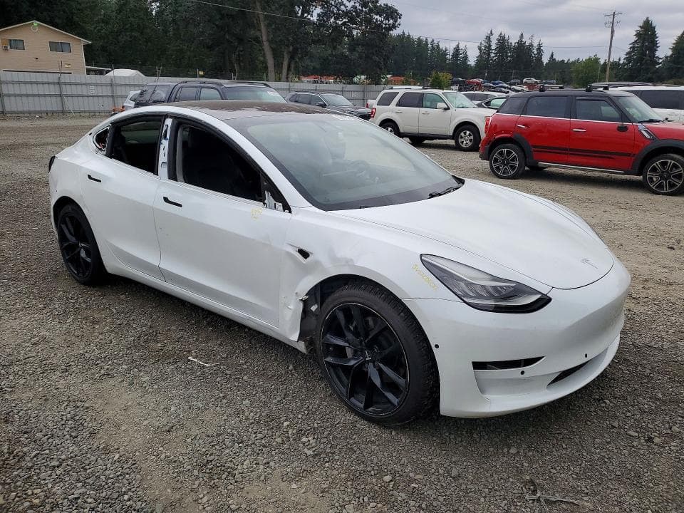 2018 TESLA MODEL 3 4