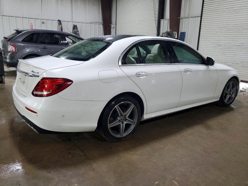 2018 MERCEDES-BENZ E 300 4MATIC 3