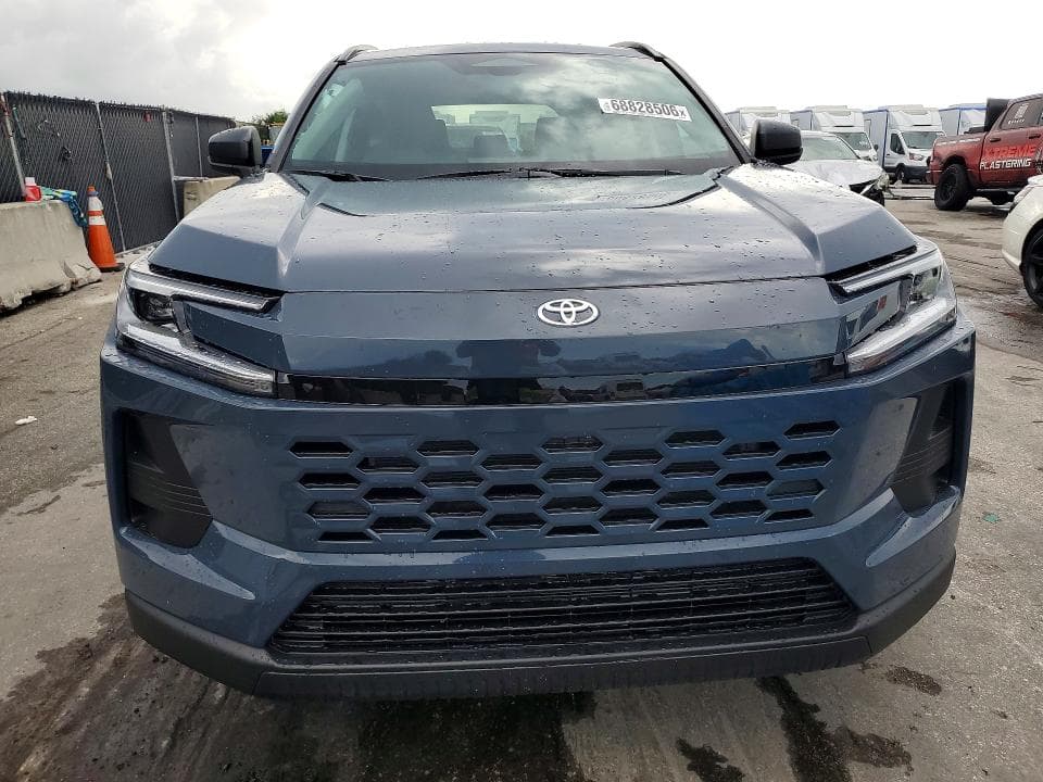 2026 TOYOTA RAV4 LE 5