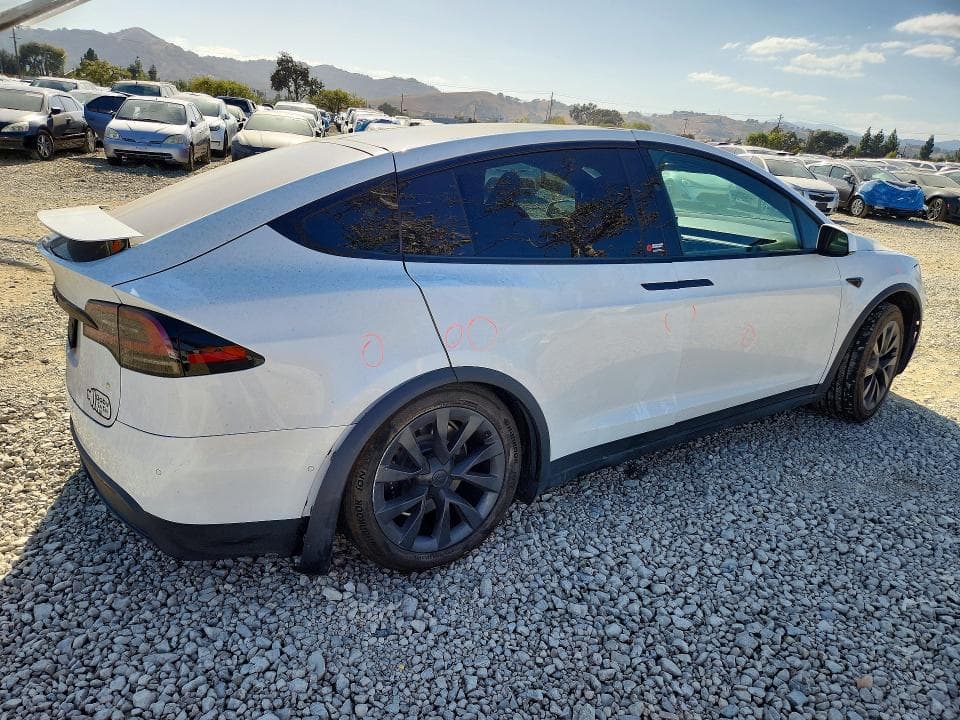 2022 TESLA MODEL X 3