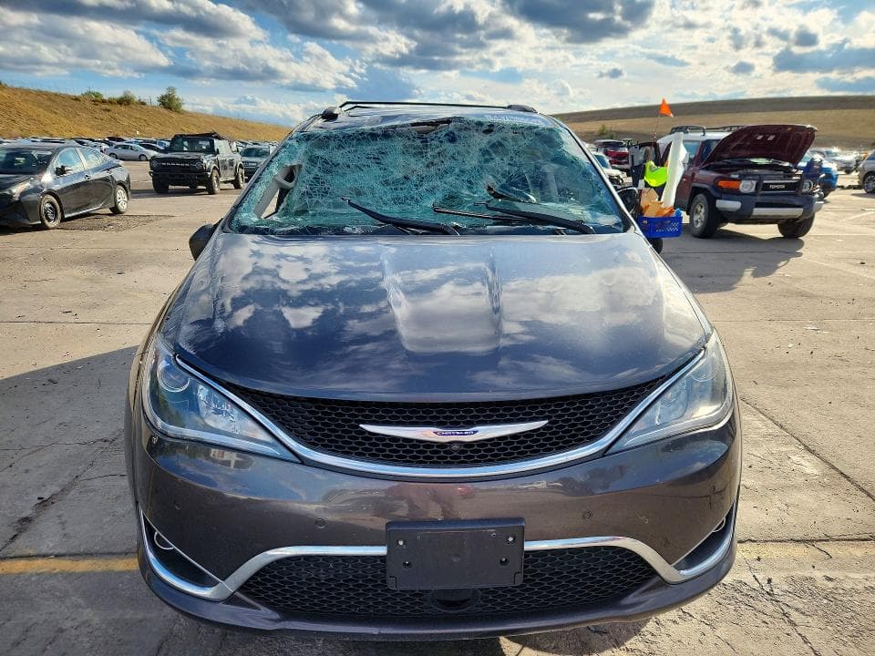 2019 CHRYSLER PACIFICA TOURING L PLUS 5