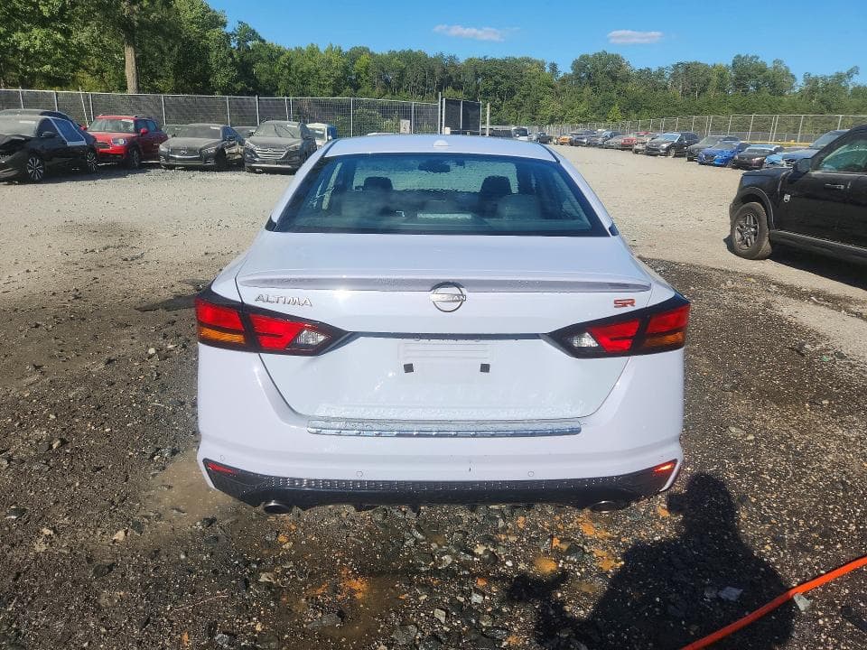 2023 NISSAN ALTIMA SR 6