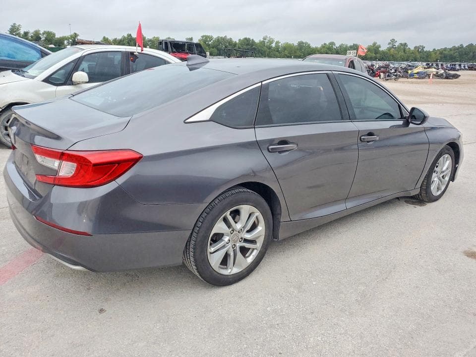 2018 HONDA ACCORD LX 3