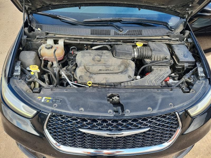 2022 CHRYSLER PACIFICA TOURING L 12