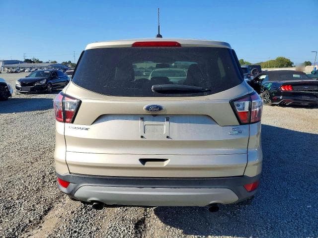 2017 FORD ESCAPE SE 6