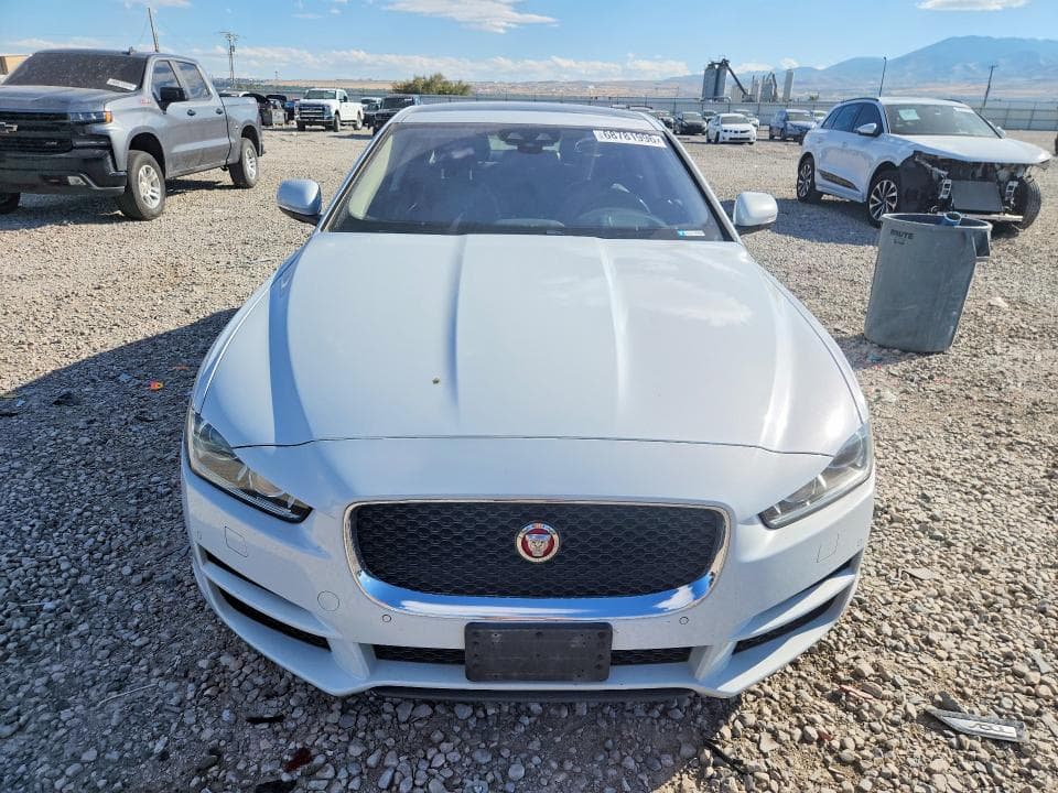 2017 JAGUAR XE FIRST EDITION 5