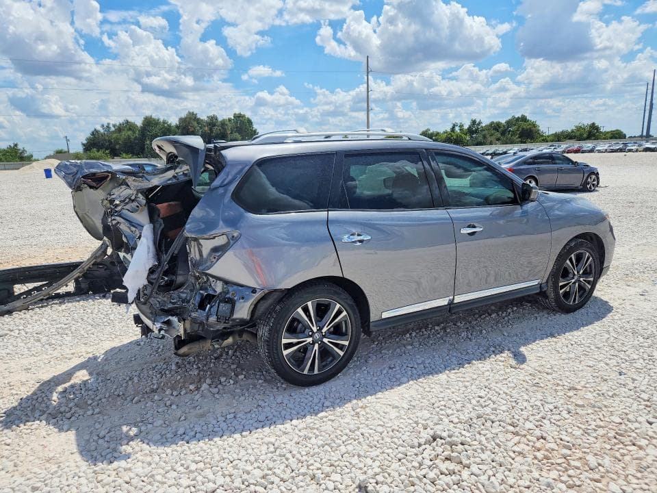2018 NISSAN PATHFINDER PLATINUM 3