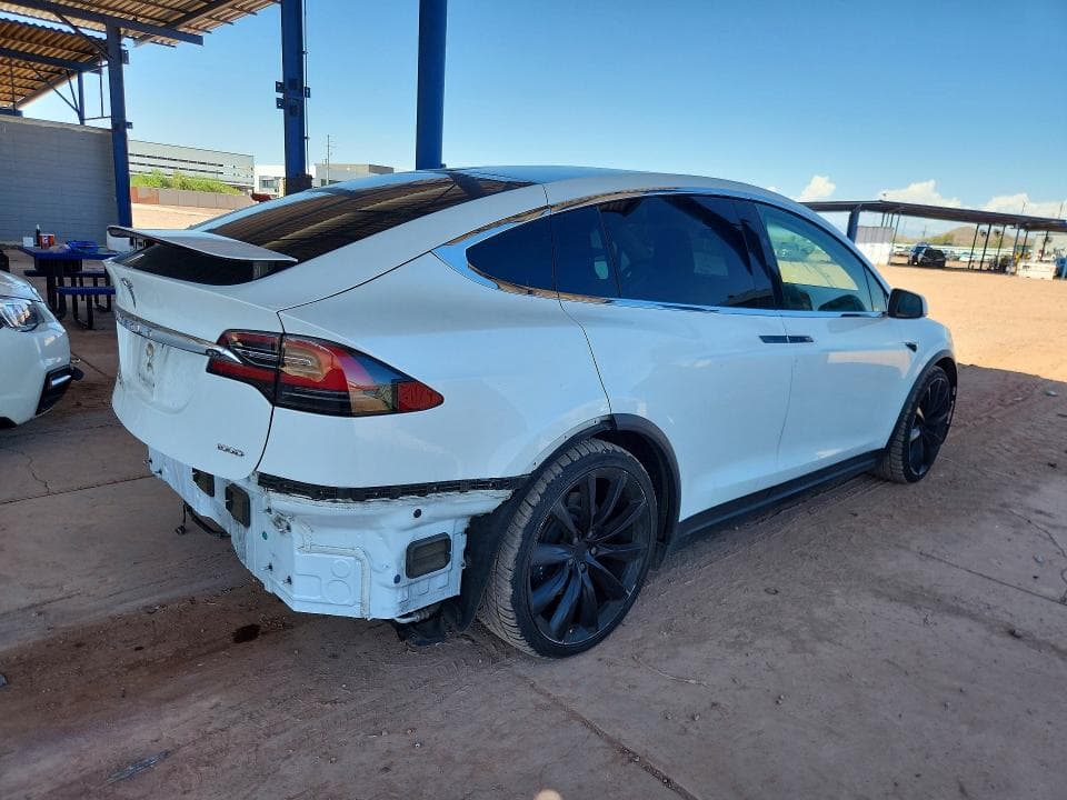 2018 TESLA MODEL X 3