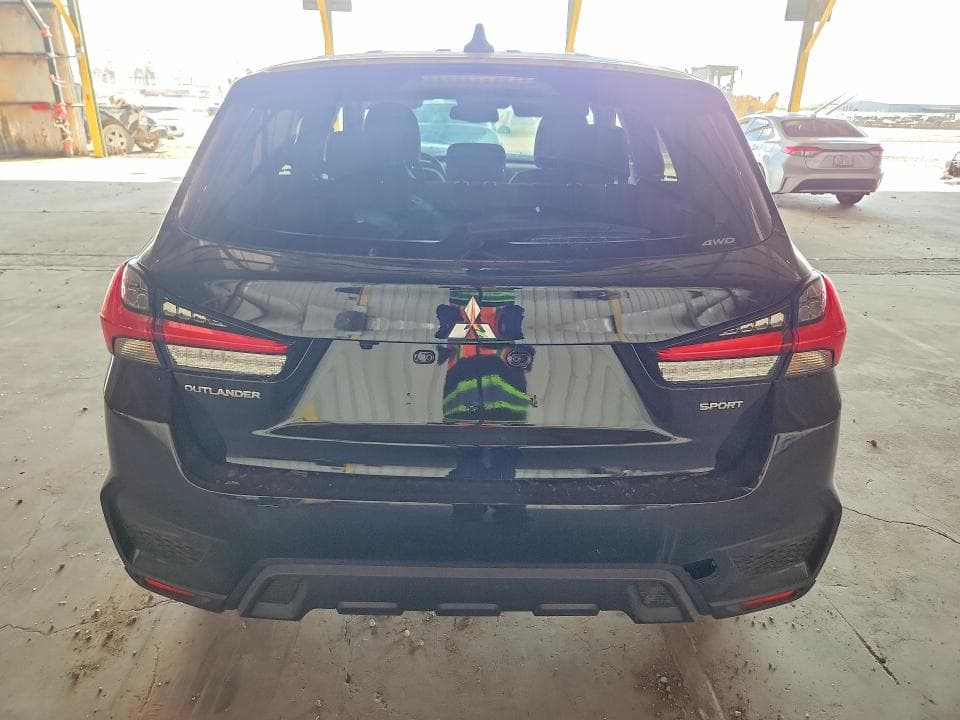 2026 MITSUBISHI OUTLANDER 6
