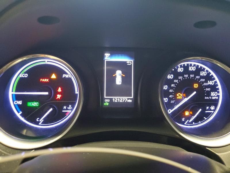 2018 TOYOTA CAMRY HYBRID SE 9