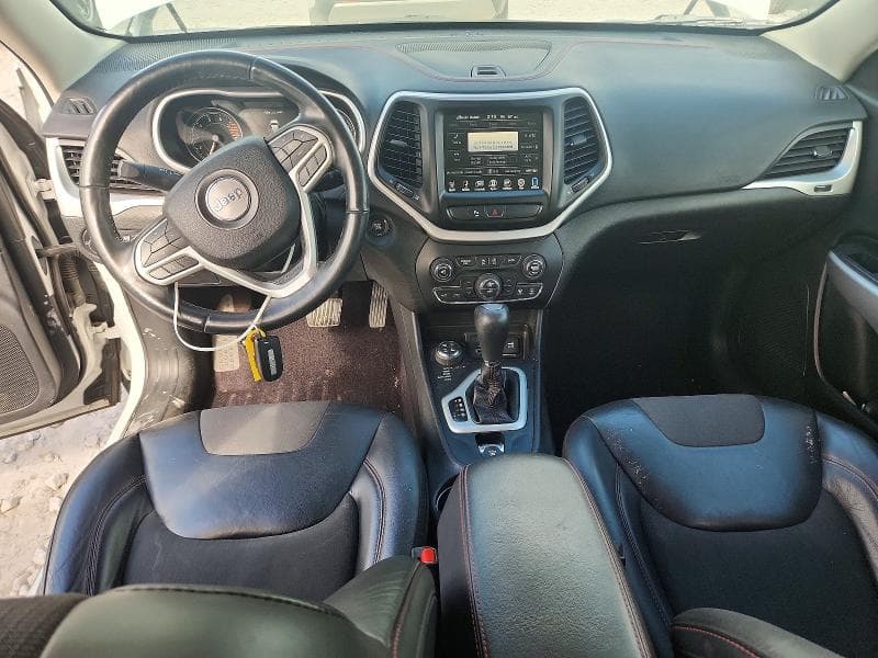 2018 JEEP CHEROKEE TRAILHAWK 8