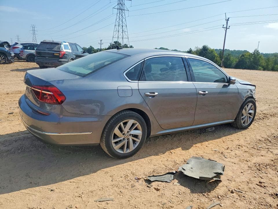2018 VOLKSWAGEN PASSAT SE 3