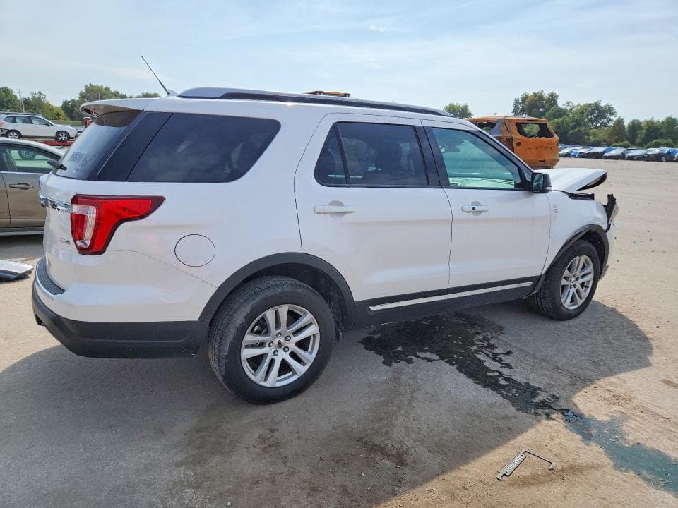 2018 FORD EXPLORER XLT 3