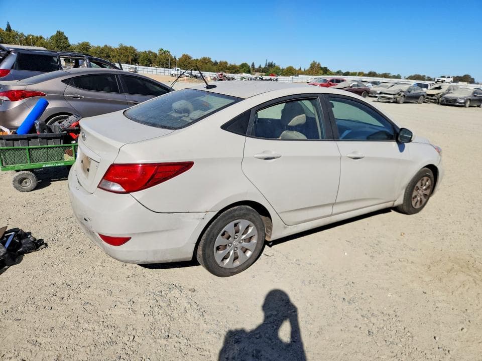 2017 HYUNDAI ACCENT SE 3