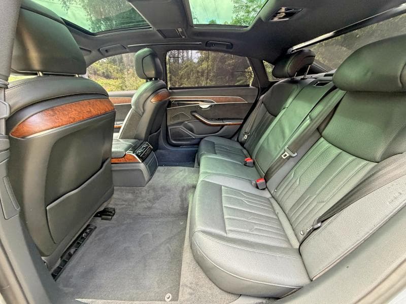 2019 AUDI A8 L 6