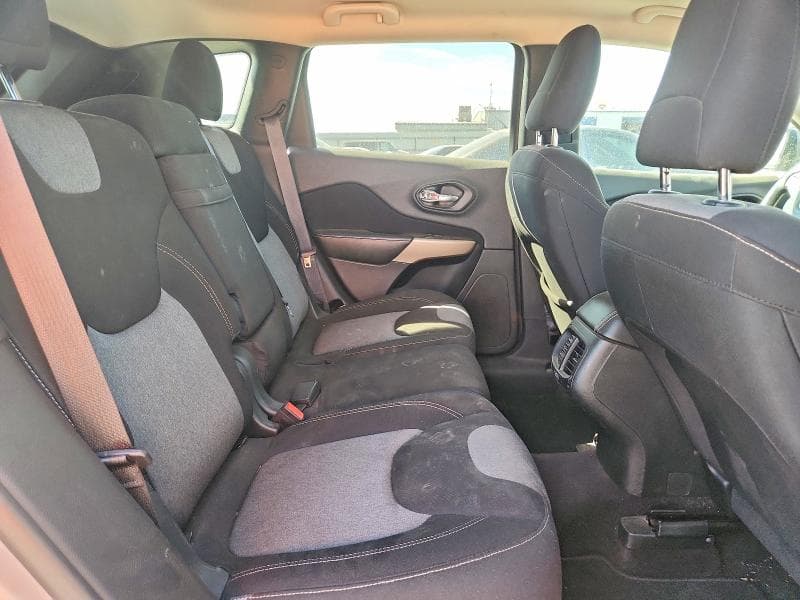 2018 JEEP CHEROKEE LATITUDE 10