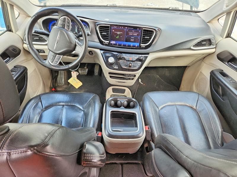 2022 CHRYSLER PACIFICA TOURING L 8