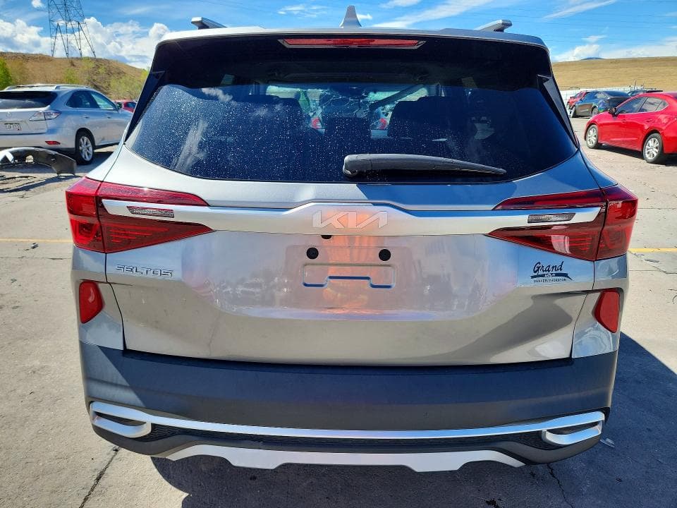 2023 KIA SELTOS S 6