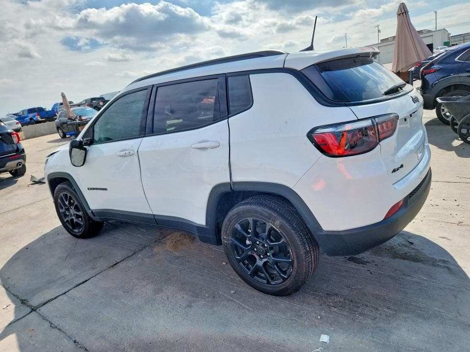 2026 JEEP COMPASS LATITUDE 2