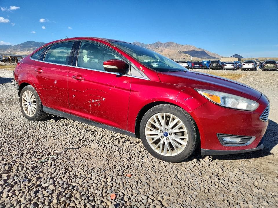 2017 FORD FOCUS TITANIUM 4