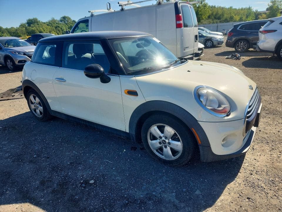 2017 MINI COOPER 4