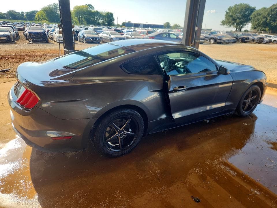 2018 FORD MUSTANG 3