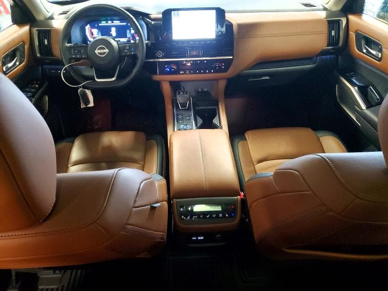 2024 NISSAN PATHFINDER PLATINUM 8