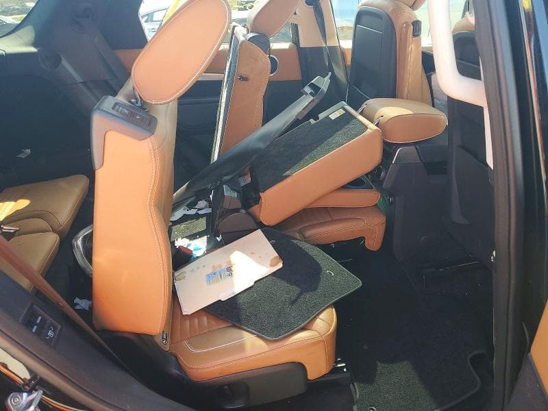 2017 LAND ROVER DISCOVERY FIRST EDITION 11