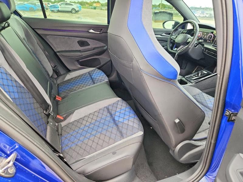 2026 VOLKSWAGEN GOLF R 10