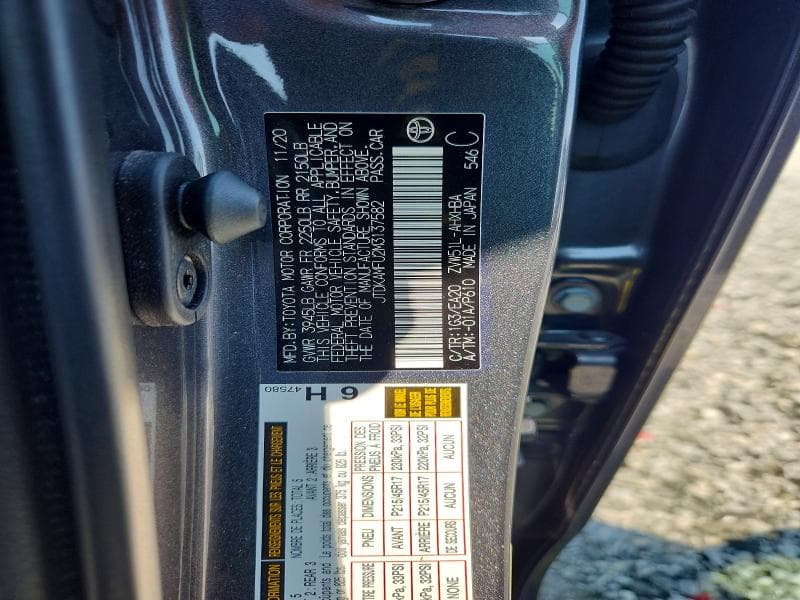 2021 TOYOTA PRIUS XLE 13