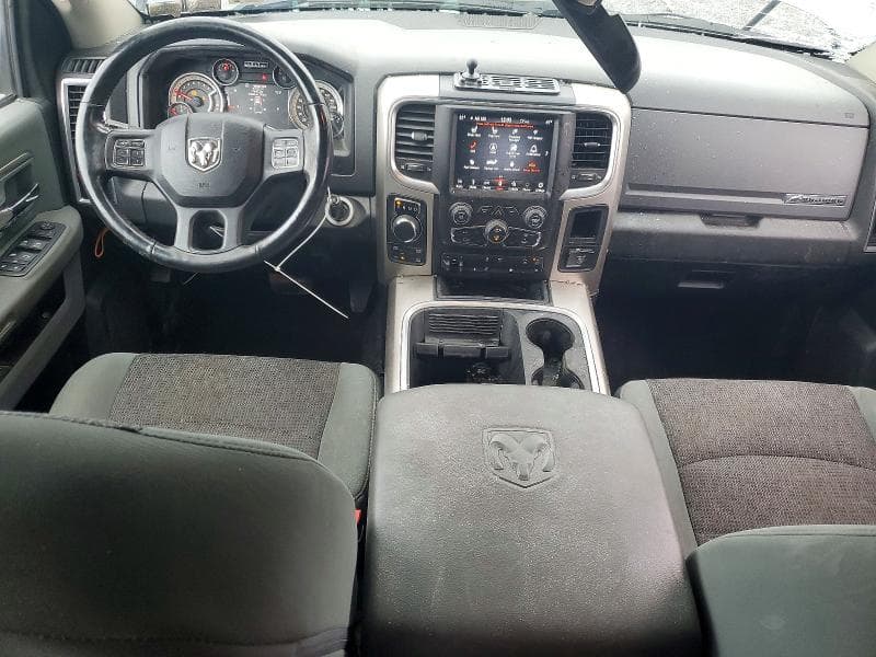 2019 RAM 1500 CLASSIC SLT 8