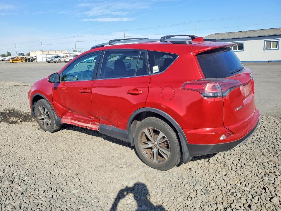 2017 TOYOTA RAV4 XLE 2