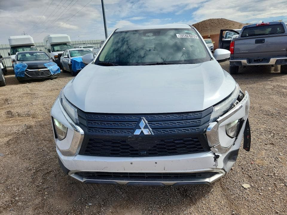 2022 MITSUBISHI ECLIPSE CROSS SE 5