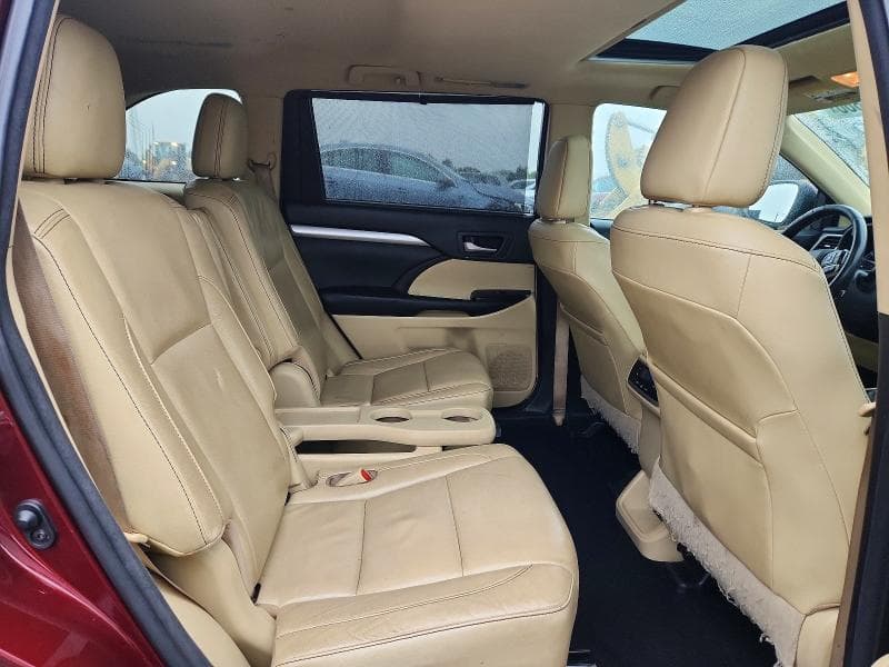 2017 TOYOTA HIGHLANDER XLE 11