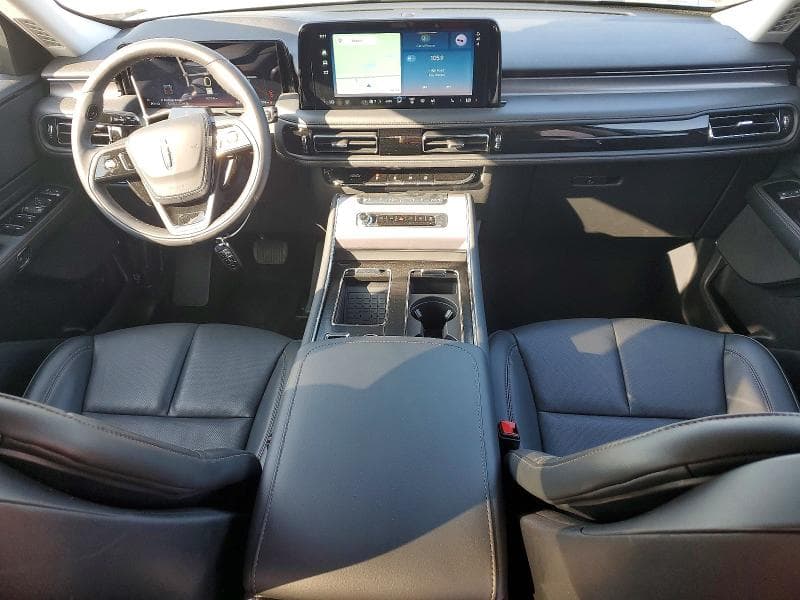 2026 LINCOLN AVIATOR 8
