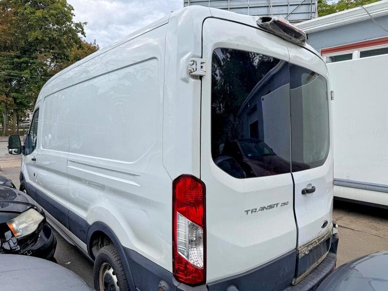 2019 FORD TRANSIT T-250 3