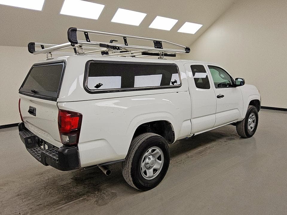 2022 TOYOTA TACOMA SR 3