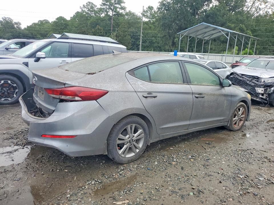 2017 HYUNDAI ELANTRA SE 3