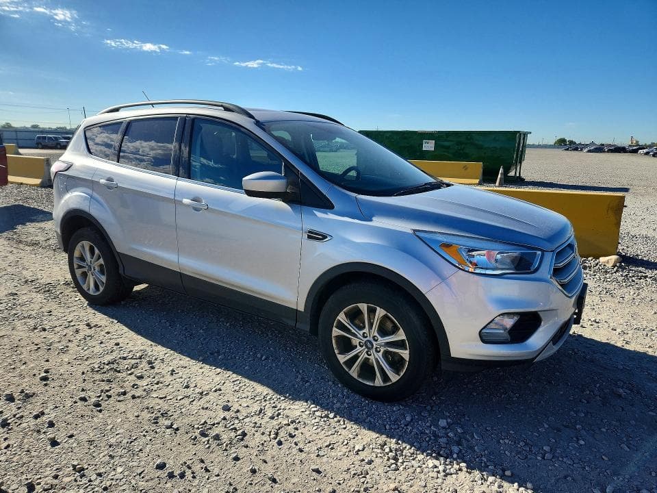 2018 FORD ESCAPE SE 4