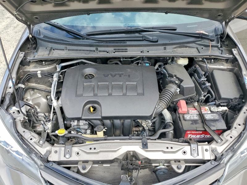 2017 TOYOTA COROLLA SE 11