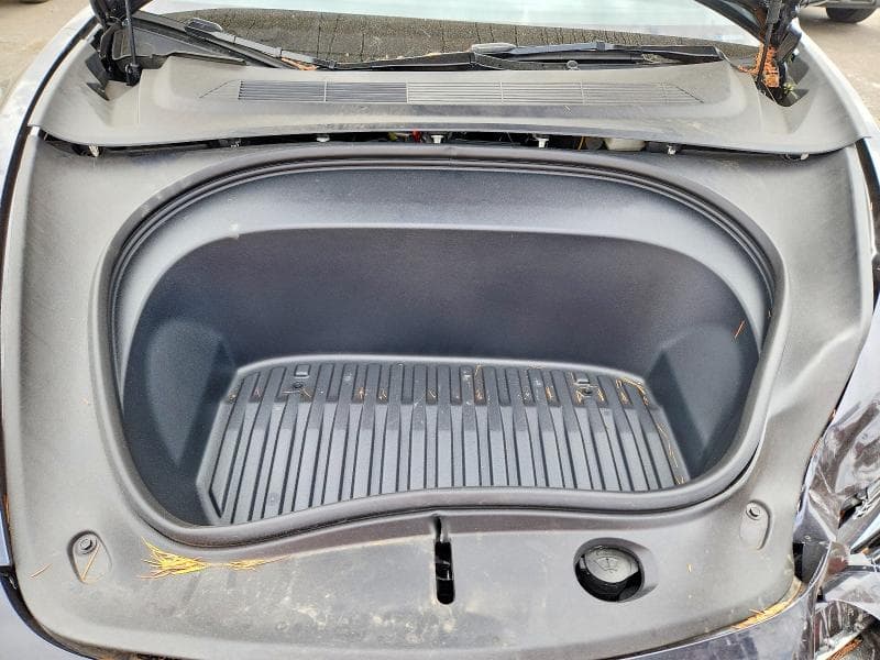 2025 TESLA MODEL 3 11