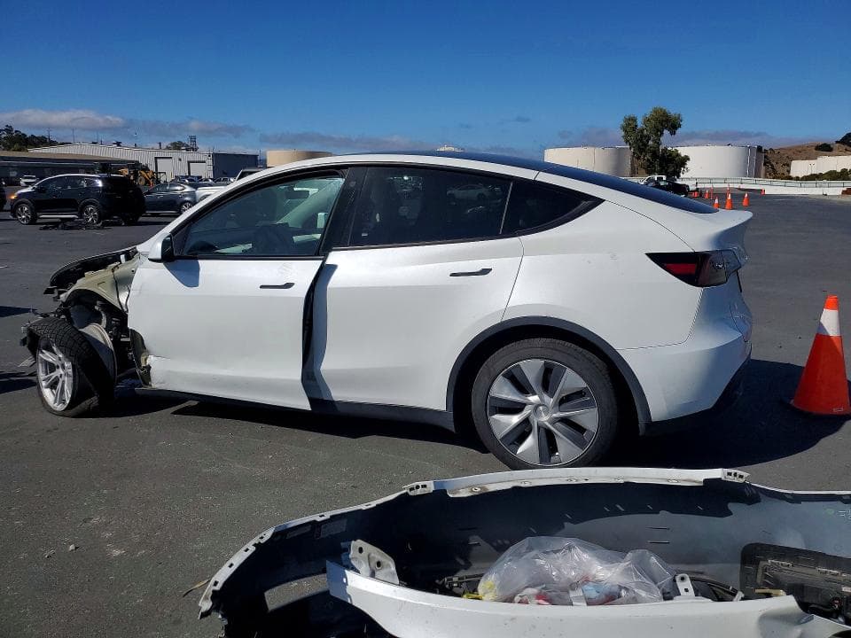 2023 TESLA MODEL Y 2