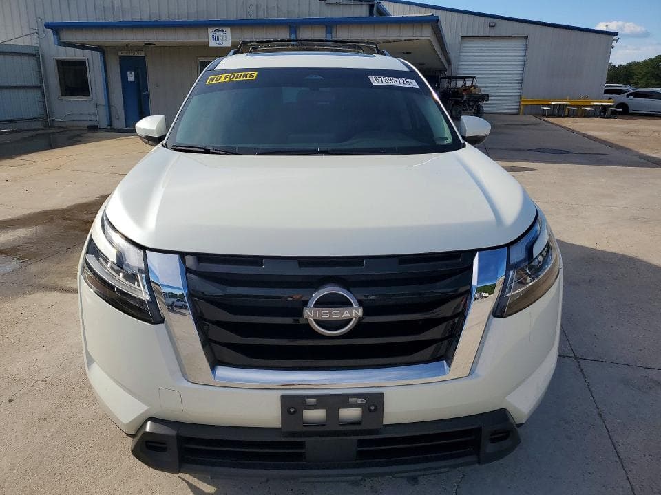 2022 NISSAN PATHFINDER SV 5