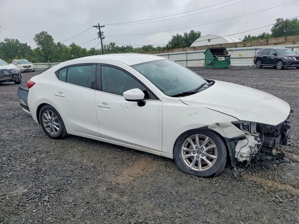 2017 MAZDA 3 SPORT 4