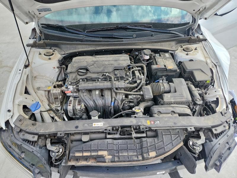 2024 HYUNDAI ELANTRA SEL 11