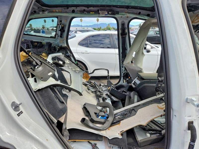 2025 VOLVO EX90 ULTRA 11