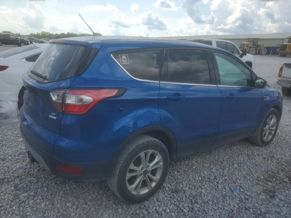 2017 FORD ESCAPE SE 3