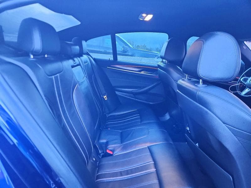 2018 BMW 530 XI 10