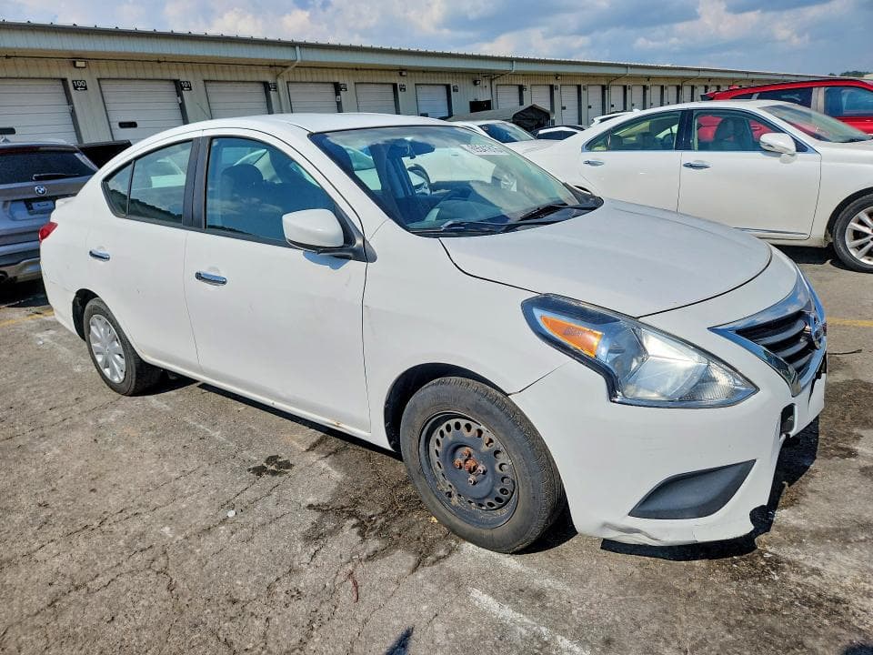 2019 NISSAN VERSA SV 4